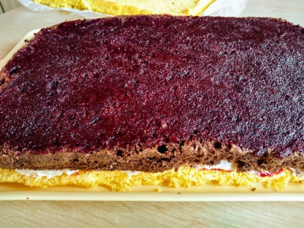 Obyčajné piškótové rezy s cviklovým lekvárom (fotorecept) - obrázok 8