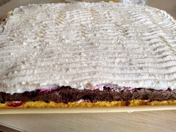 Obyčajné piškótové rezy s cviklovým lekvárom (fotorecept) - obrázok 9