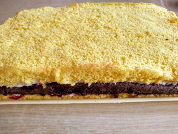 Obyčajné piškótové rezy s cviklovým lekvárom (fotorecept) - obrázok 10