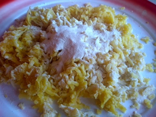 Morčacie stehno na víne s guľkami plnenými červenou kapustou (fotorecept) - obrázok 6