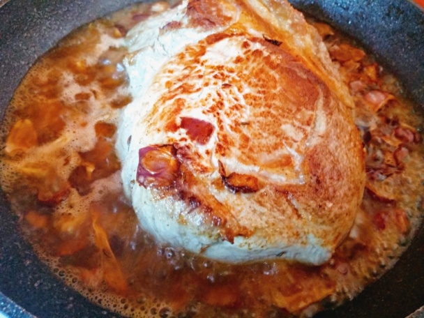 Bravčová krkovička na víne a hrášku (fotorecept) - obrázok 3