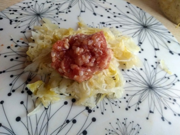 Mäsové guľky v kyslej kapuste celkom inak (fotorecept) - obrázok 6