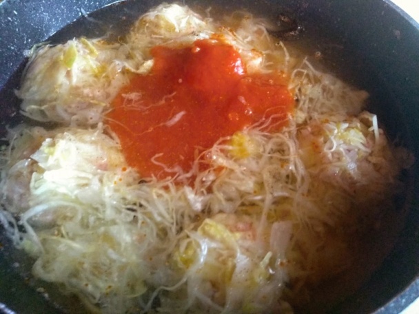 Mäsové guľky v kyslej kapuste celkom inak (fotorecept) - obrázok 12