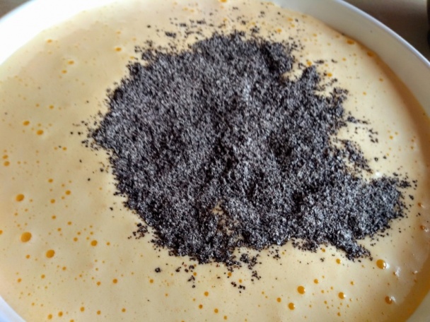 Makovo-višňové rezy so šľahačkou (fotorecept) - obrázok 1