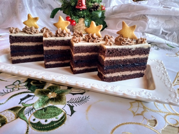 Vianočné čokoládové rezy s čučoriedkami (fotorecept) - obrázok 14