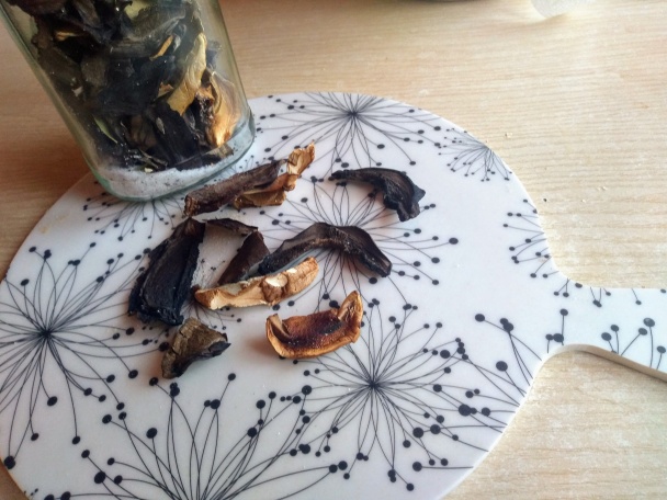 Bravčová podbrušina s hubovou plnkou so saturejkou (fotorecept) - obrázok 2