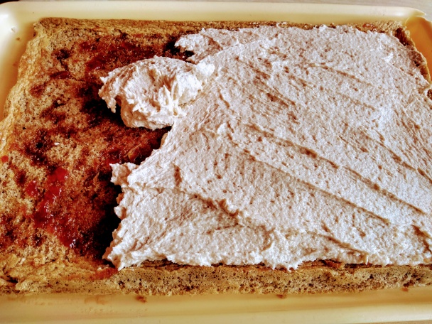 Škoricové rezy so želé piškótami v bielej čokoláde (fotorecept) - obrázok 7