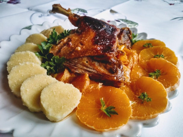 Kačacie stehno s karamelizovanými mandarínkami s griotkou (fotorecept) - obrázok 9