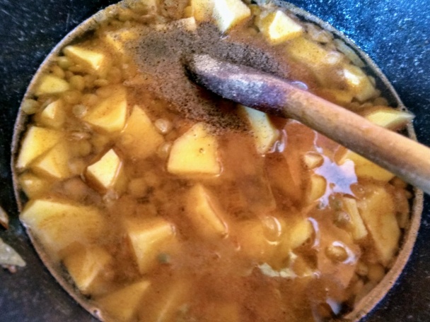 Šošovicový prívarok s oškvarkovým volským okom (fotorecept) - obrázok 3