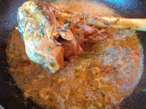 Dusené jahňacie kolienko so saturejkou (fotorecept) - obrázok 7