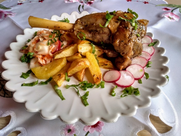 Dusené jahňacie kolienko so saturejkou (fotorecept) - obrázok 8