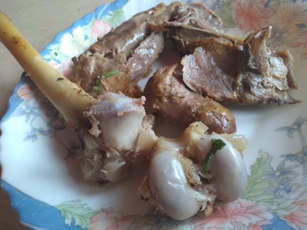 Dusené jahňacie kolienko so saturejkou (fotorecept) - obrázok 9