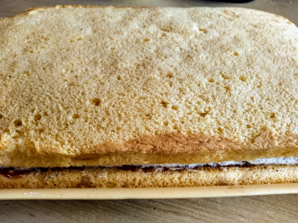 Piškótové rezy s venčekmi v makovom kréme (fotorecept) - obrázok 13