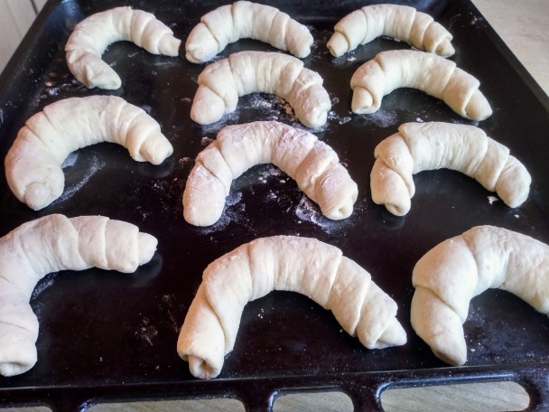 Chrumkavé domáce rožky s rascou (fotorecept) - obrázok 9