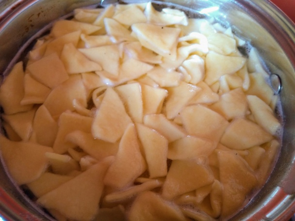 Domáce kapustové cestoviny s oškvarkovými drobencami (fotorecept) - obrázok 7