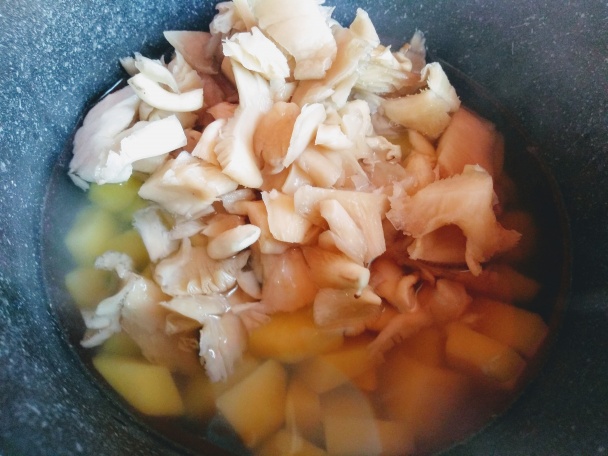 Hlivová smotanová polievka s chipsami (fotorecept) - obrázok 4