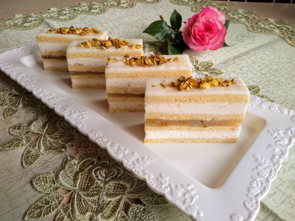 Citrónovo-tvarohové rezy s hruškovým lekvárom (fotorecept) - obrázok 14