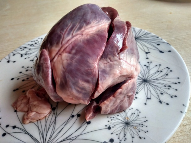 Bravčové srdce na cibuľke s horčicou (fotorecept) - obrázok 1