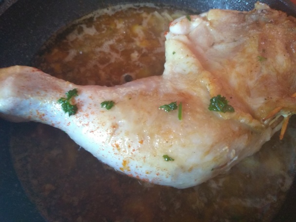 Pod kožou plnené pečené kuracie stehno s ríbezľovým prelivom (fotorecept) - obrázok 10