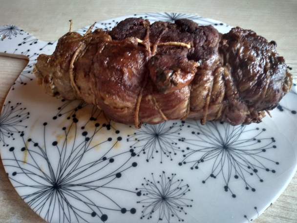 Pečená plnená bravčová krkovička na červenom víne (fotorecept) - obrázok 11