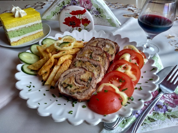 Pečená plnená bravčová krkovička na červenom víne (fotorecept) - obrázok 13