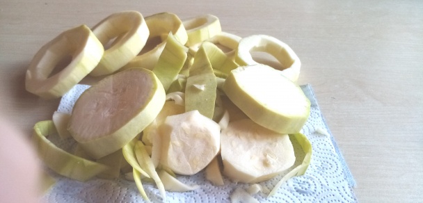 Tekvicové krúžky v smotanovo-pažítkovom cestíčku (fotorecept) - obrázok 1