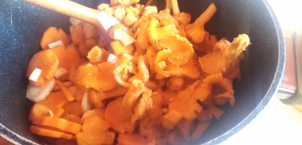 Polievka z čerstvých kuriatok (fotorecept) - obrázok 4