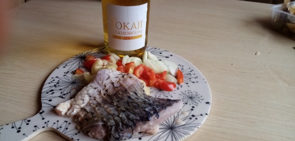 Filety z kapra na tokajskom víne so saturejkou (fotorecept) - obrázok 2