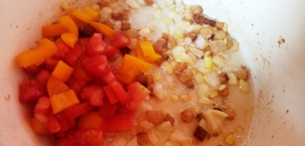 Teľacie soté na bielom víne so šalviou a s bielym hroznom (fotorecept) - obrázok 5