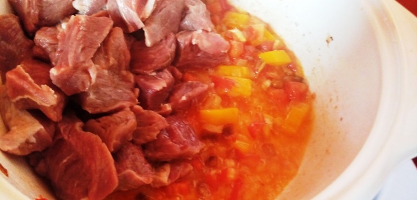 Teľacie soté na bielom víne so šalviou a s bielym hroznom (fotorecept) - obrázok 6