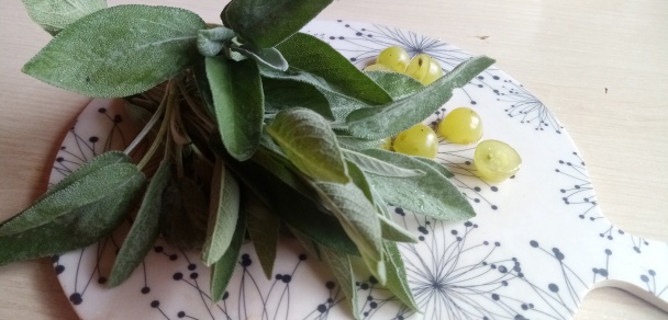 Teľacie soté na bielom víne so šalviou a s bielym hroznom (fotorecept) - obrázok 10