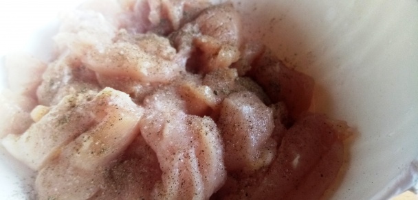 Kuracie kúsky v jogurtovo-cesnakovom cestíčku (fotorecept) - obrázok 5