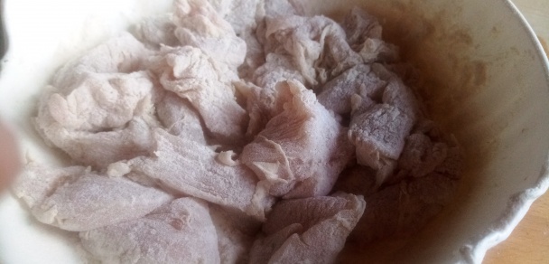 Kuracie kúsky v jogurtovo-cesnakovom cestíčku (fotorecept) - obrázok 7