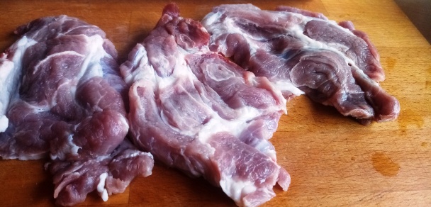 Opekaná bravčová krkovička s višňovou omáčkou (fotorecept) - obrázok 1