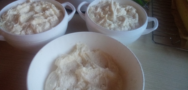 Krémové rezy so želé piškótami a s medovinou (fotorecept) - obrázok 5