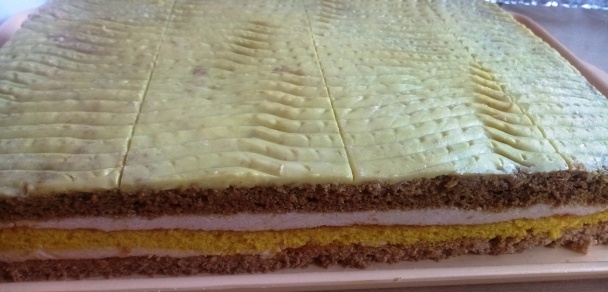 Škoricovo-citrónové rezy s vínovým krémom (fotorecept) - obrázok 13