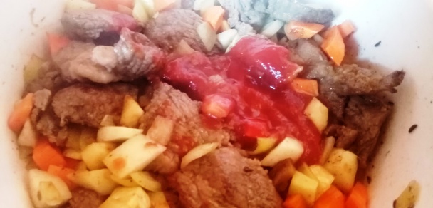 Hovädzie kocky na čiernom pive (fotorecept) - obrázok 5