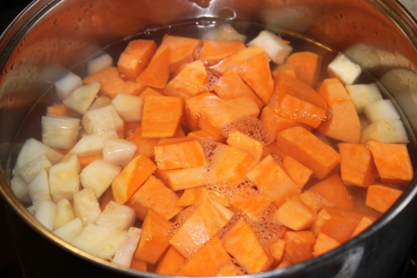 Sladké zemiaky so zelerom a jablkom - obrázok 2