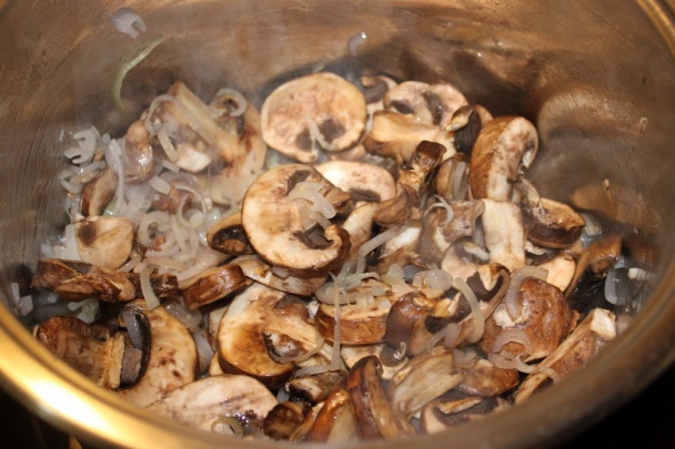 Kuskus s hubami - obrázok 1