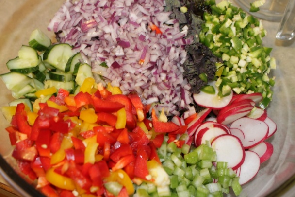 Šalát z listov kučeraveho kelu - obrázok 1