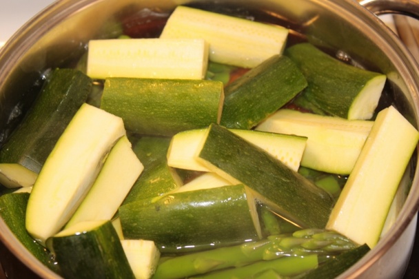 Jarný šalát zo špargle, cvikle a baby carrots (fotorecept) - obrázok 6