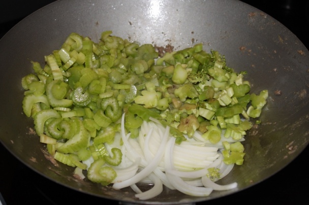 Hovädzie s brokolicou a zelerom - obrázok 6