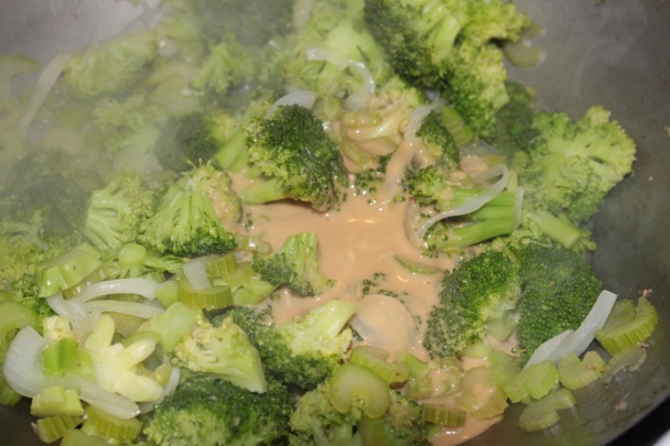 Hovädzie s brokolicou a zelerom - obrázok 9