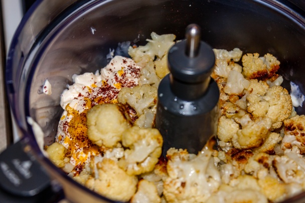 Dip z pečeného karfiolu a bielej fazule (fotorecept) - obrázok 2