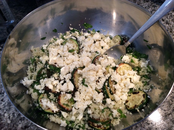 Kuskus šalát s cukinou a fetou (fotorecept) - obrázok 5