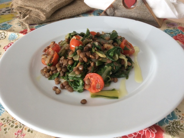 Teplý šalát s mangoldom a šošovicou (fotorecept) - obrázok 4