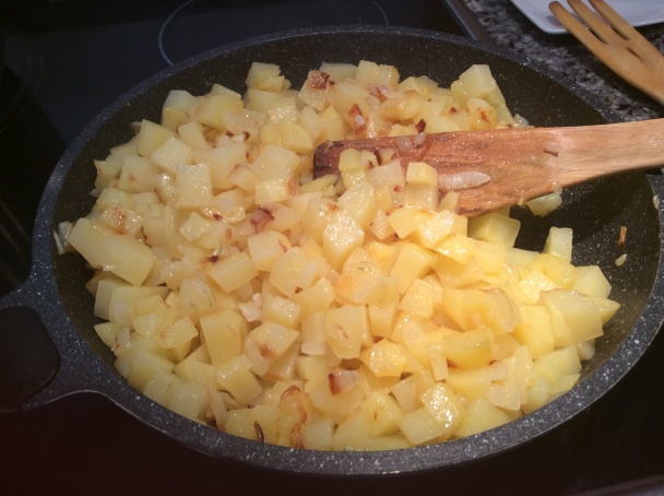 Tortilla de patatas - zemiaková placka po španielsky (fotorecept) - obrázok 3