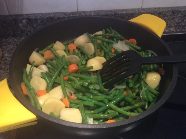 Fasolakia - zelené fazuľky po grécky (fotorecept) - obrázok 2