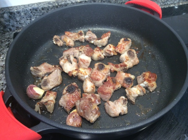 Cestoviny s bravčovými rebierkami (Fideos a la cassola) (fotorecept) - obrázok 2