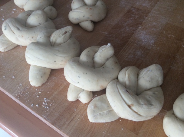 Cibuľové žemle - obrázok 3